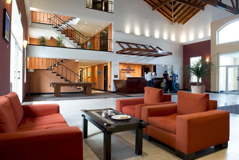 Howard Johnson Pilar Resort Spa & Convention Center מראה חיצוני תמונה