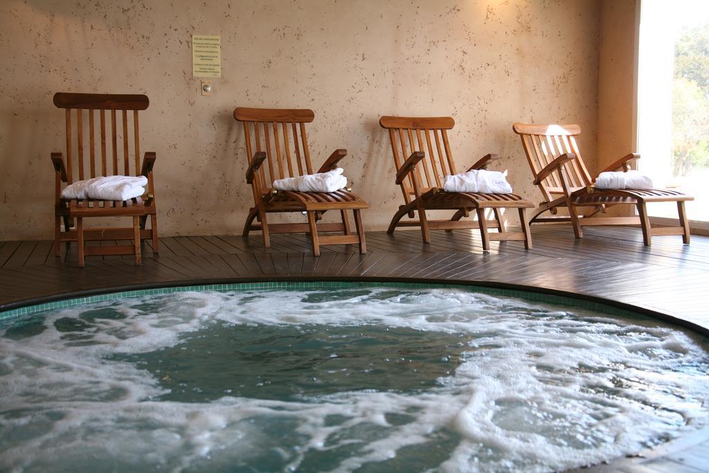 Howard Johnson Pilar Resort Spa & Convention Center מראה חיצוני תמונה