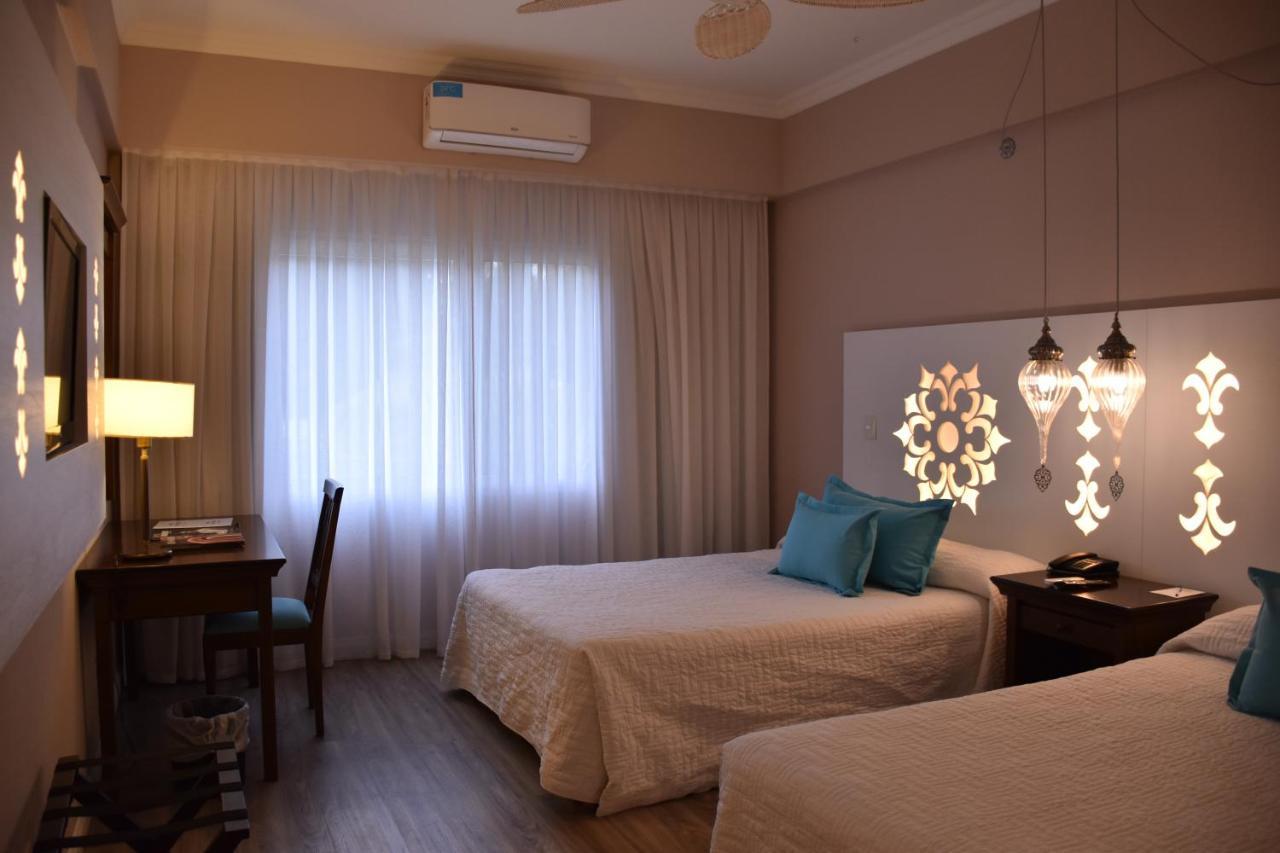 Howard Johnson Pilar Resort Spa & Convention Center מראה חיצוני תמונה