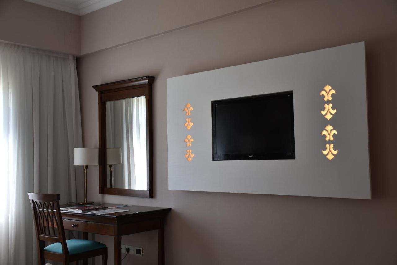 Howard Johnson Pilar Resort Spa & Convention Center מראה חיצוני תמונה
