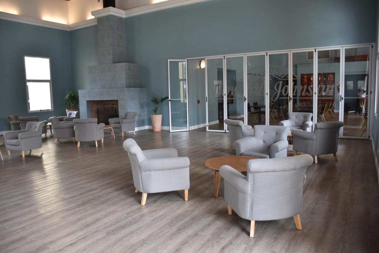 Howard Johnson Pilar Resort Spa & Convention Center מראה חיצוני תמונה